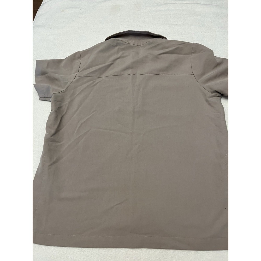FIGS Women's Technical Collection 1/4 Button Up Scrub Top Beige Sz XS - Picture 10 of 12
